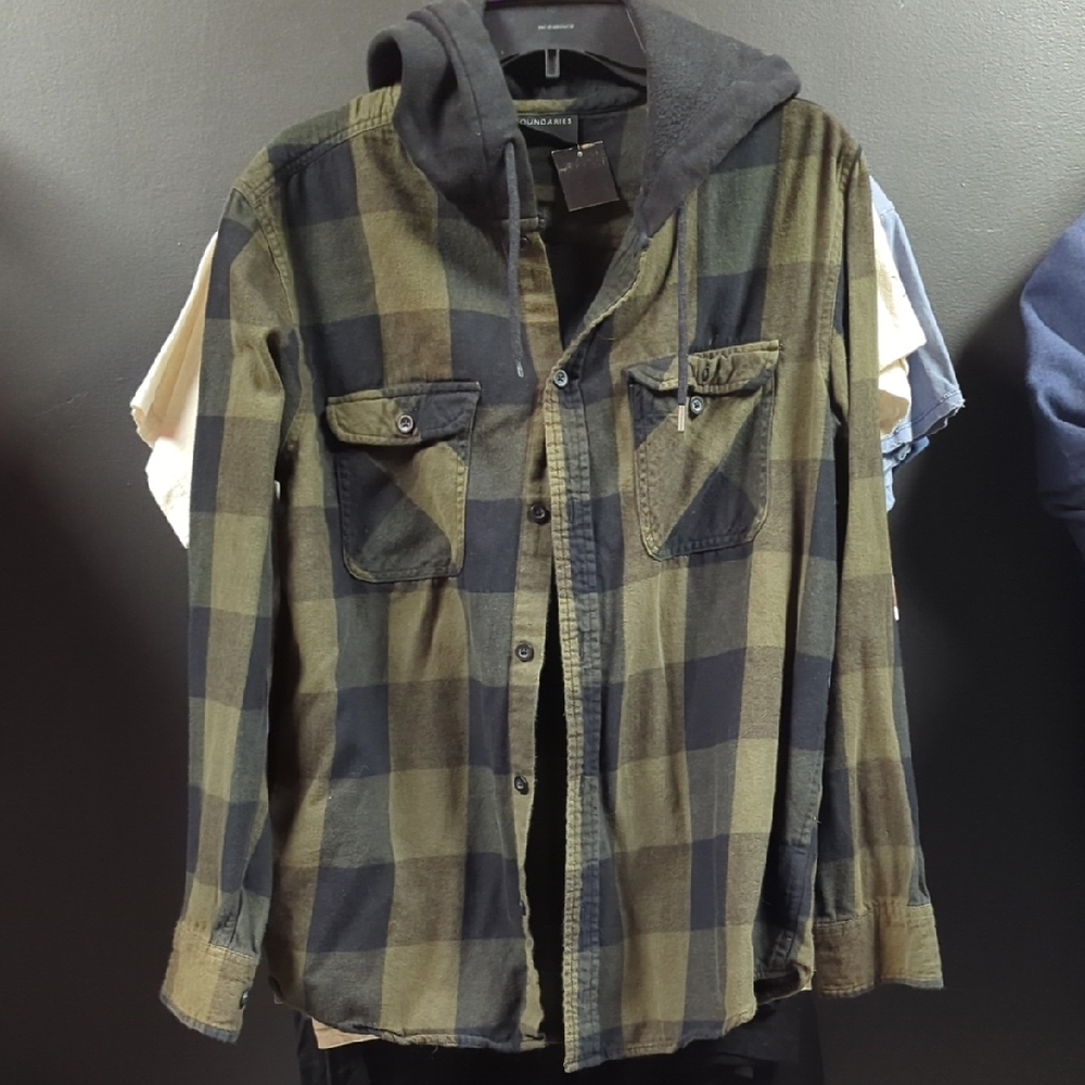 No Boundaries Black and Green Plaid Shirt Jacket